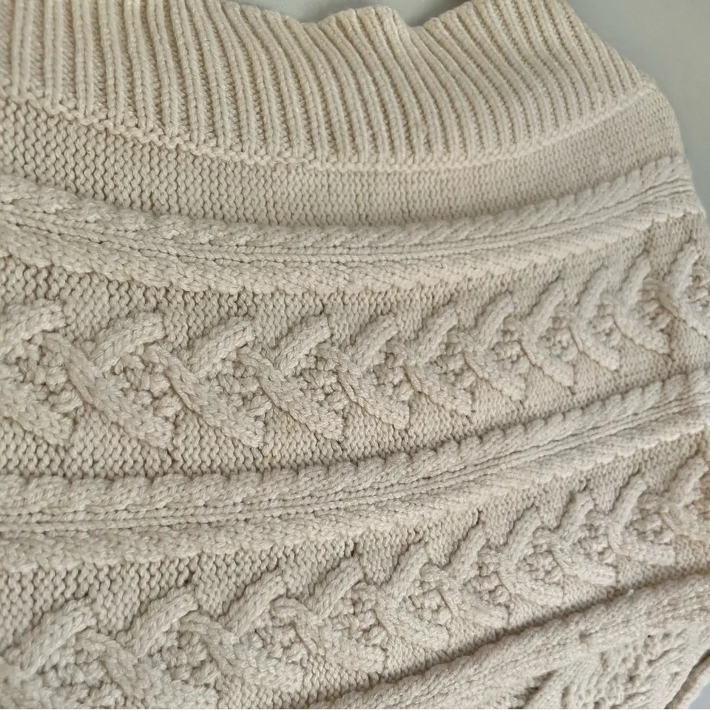 Vintage Y2K Jimmy’Z Surf Co Cable Knit Wrap Shawl - Picture 4 of 4